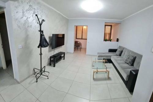 Modern Family Apartment By Domik