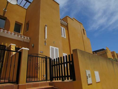 Apartamento Los Rosales Home