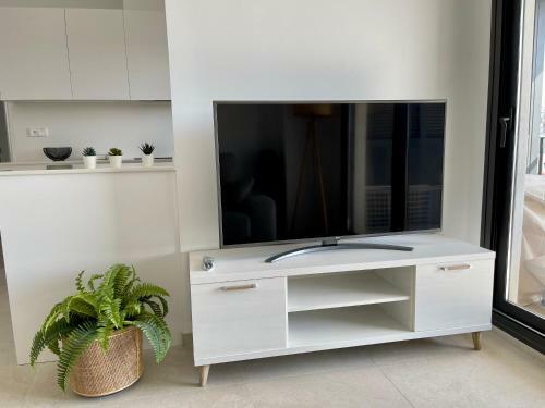 Apartamento Nuevo Junto Al Mar Con Plaza de Garaje!!