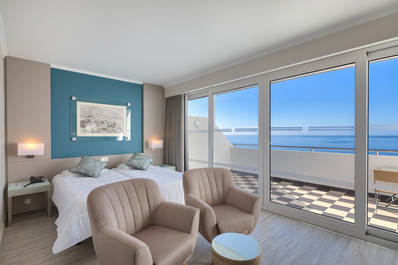 Hotel Orca Praia