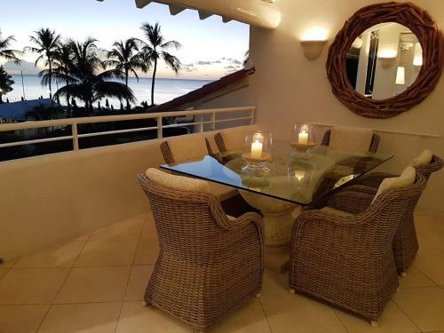 Ocean Blue Luxury Apartment - Beachfront - Glitter Bay 203
