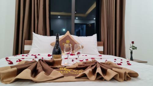 T??ng V�n Legend Hotel