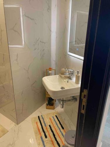 Apartamento Modern And Bright 2 Bedroom Flat