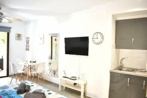 Cosmocom Apartments In Tenerife