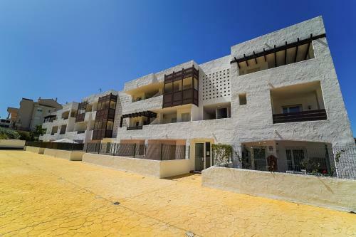 Apartamento Duquesa Dreams - 2 Bed/2 Bath Apt With Panoramic Golf Course And Mountain View