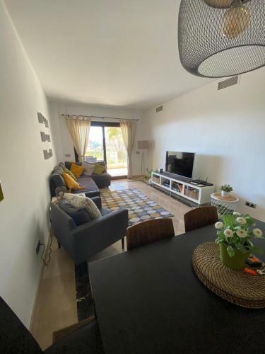 Puerto De La Duquesa Beachfront Apartment