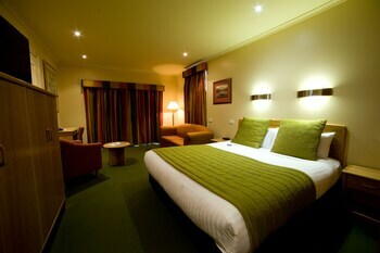 Hotel Strahan Village
