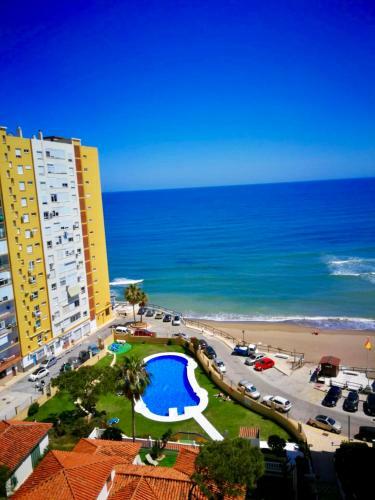 Aamazing Apartment ! On The Beach With Pool Close To Everything
