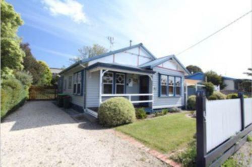 Lighthouse Retreat - Pet Friendly Free Wifi