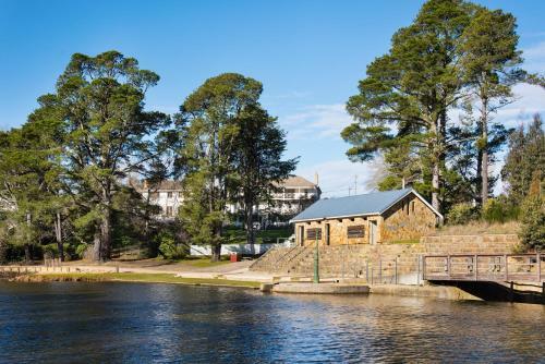 Lake Daylesford Apartment 3 Spa