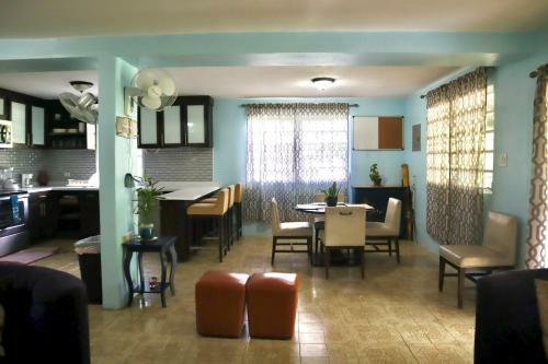 Apartamento Near Beach, Rivers, Lagoon, Spring, Sleep 36