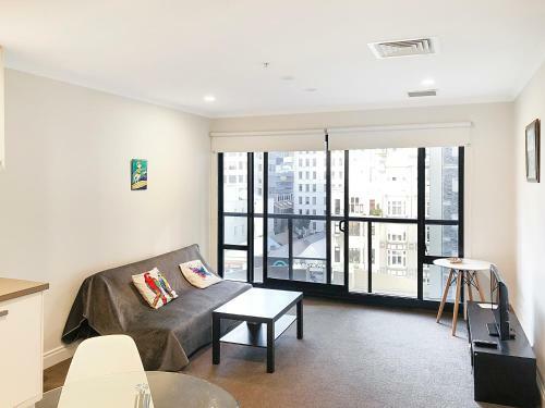 Oasis On Queen St, Quiet And Refreshing Apartment