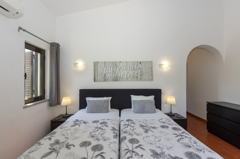 Hotel Rocha Brava Village Resort