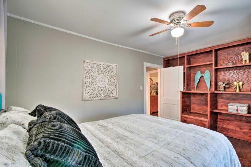 Modern Florence Getaway With Patio And Grill!