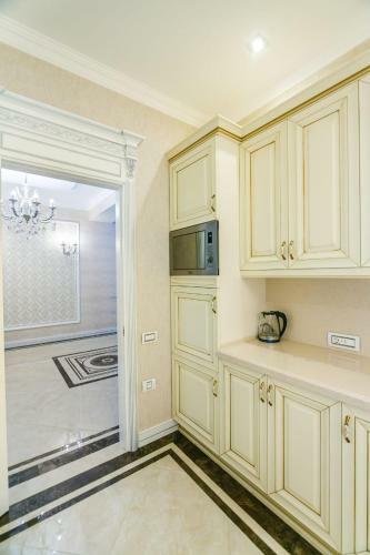 Nizami Street Vip Apartment