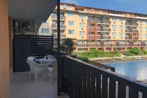 Chateau Aheloy 2, Apartment With Sea View