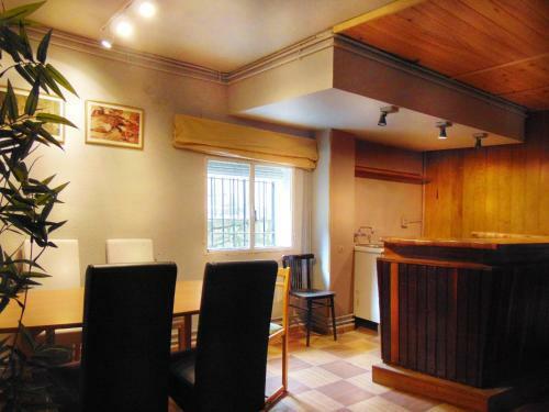 Villa Casa En Miraflores, Para Grupos Con Piscina, Barbacoa, Barra de Bar