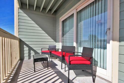 Summerhouse West By Youngs Suncoast