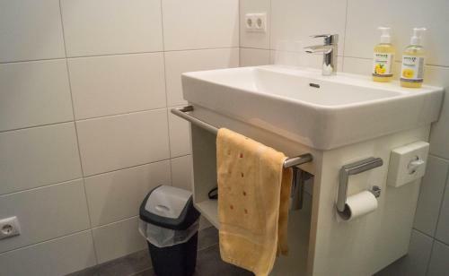 Hostal Hotel Gasthof Adler