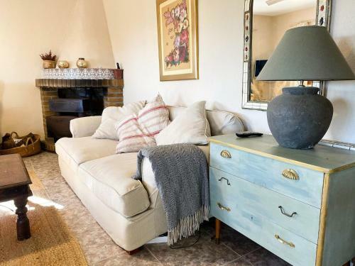 Charming Rural House And Pool 7 Min From The Beach