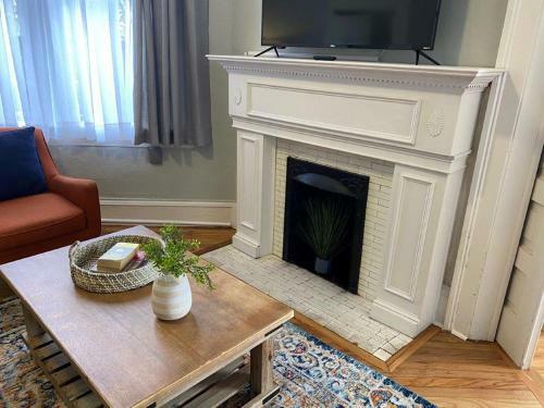 Apartamento Dauphin District Darling #1-downtown, Restaurants