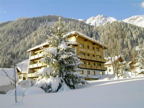 Bed & Breakfast Hotel Garni Ernst Falch