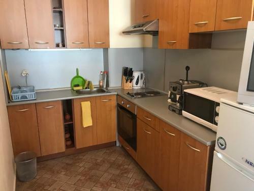 Private Two-bedroom Apartment At Bojurland Complex