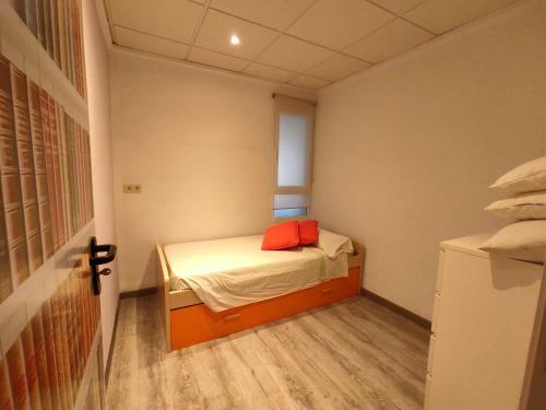Cheap & Equipped Apartament Nearly Center
