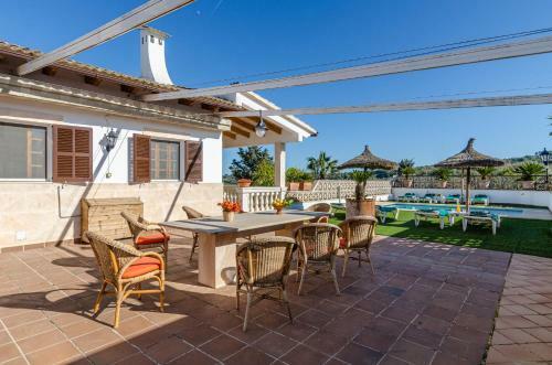 Yourhouse Son Perxa, Quiet Villa With Private Pool For 8 Guests