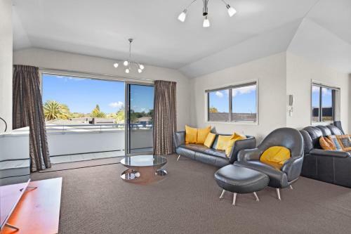 Endless Summer - Mount Maunganui Holiday Home