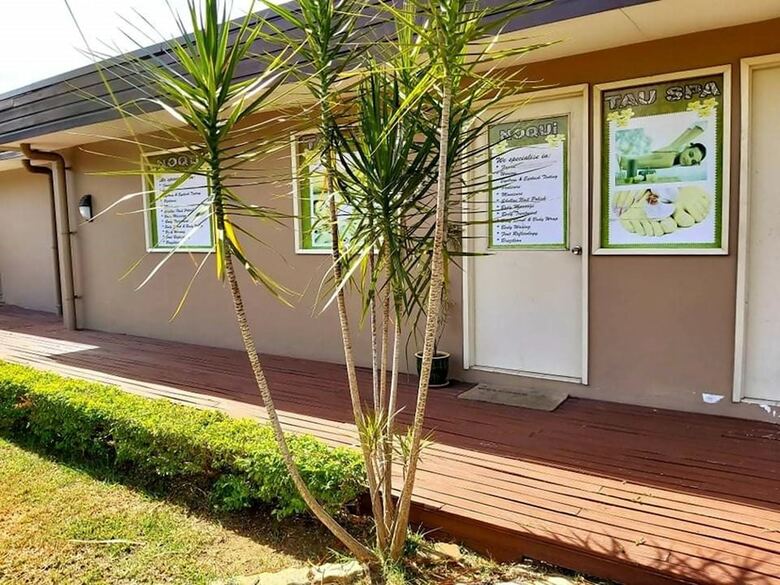 Tanoa Waterfront Hotel