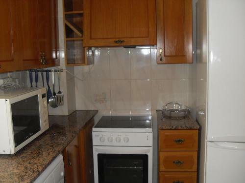 Apartamento Primera Linea Con Piscina Y Parking.