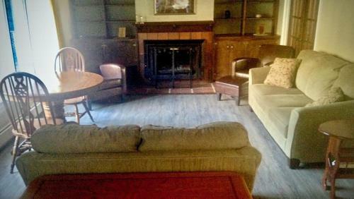 Mendenhall Private Room In Shared Home - Discount On Tours