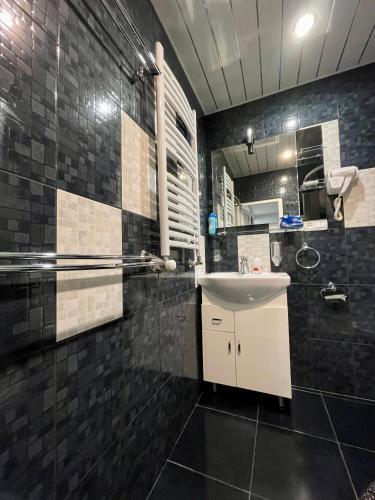 Yerevan House Luxury Apartment 12