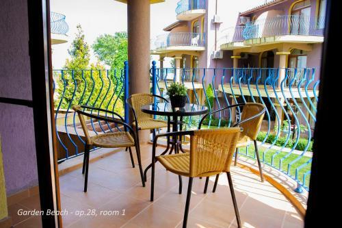 Garden Beach Apartment 28