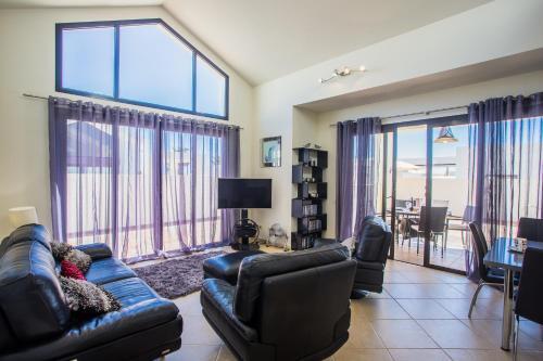 Beautiful 2-bed Villa In Playa Blanca