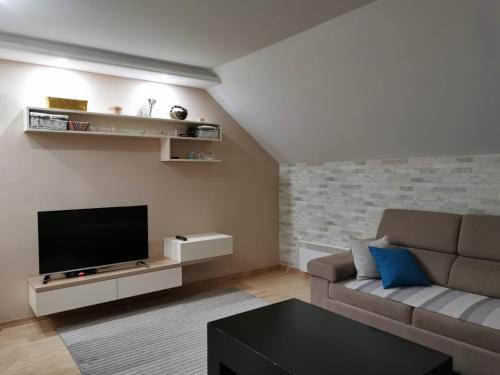 Apartman Viktor Pale 2021