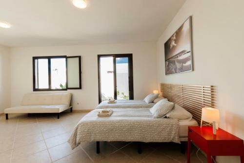 Lovely 3-bed Villa In Playa Blanca