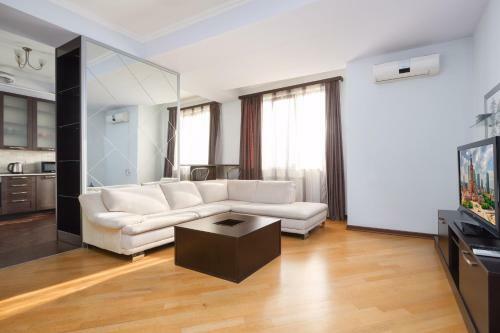 Central Yerevan 2 Bedrooms Premium Apartment Small Center