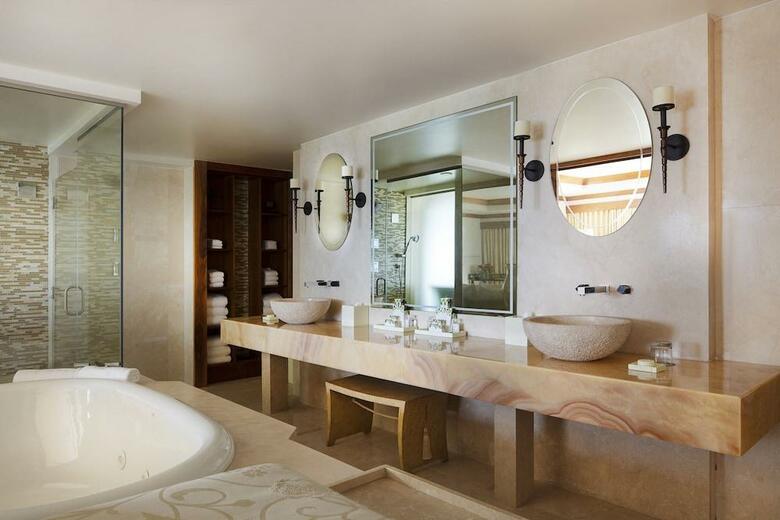 Kahala Hotel And Resort