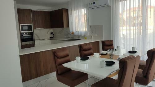 Mobina Villas