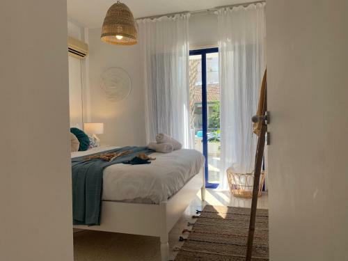 Apartamento Romy's 1-br Apt By The Beach