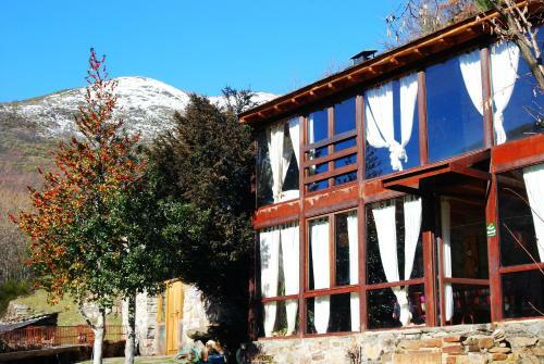 Apartamento Mil Madre�as Rojas