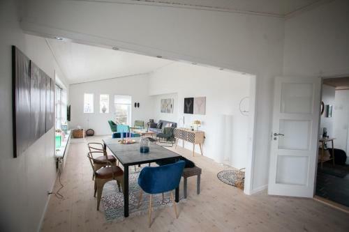Wonderful Villa With 3 Bedrooms And Great Views