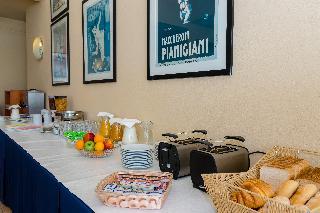 Aparthotel Pateo Village