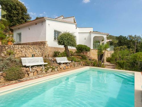 Villa Bell-lloc