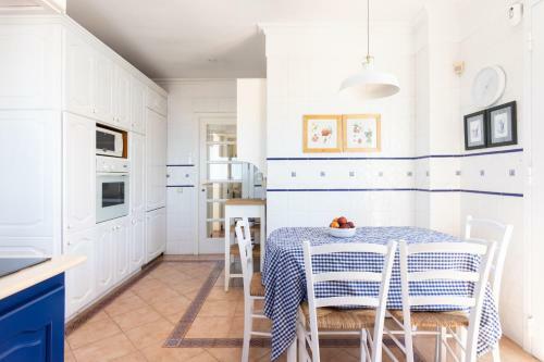 Home2book Stunning Villa Raquel, Pool & View