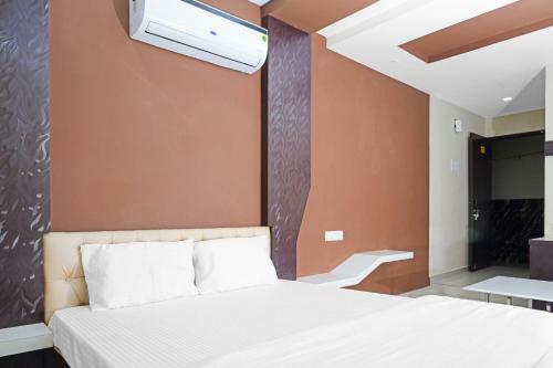 Oyo Flagship 83429 Hotel Kamdhenu Palace
