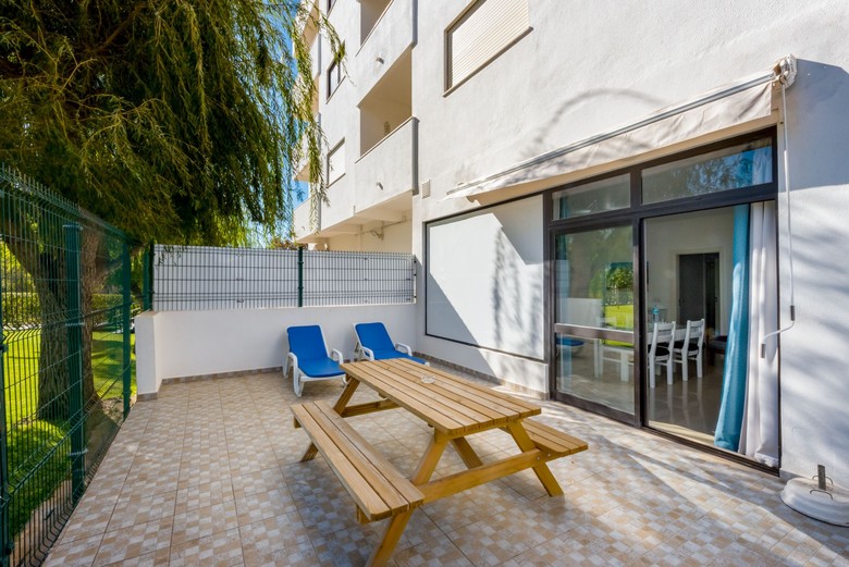 Hotel Apartamentos Turisticos Janelas Do Mar