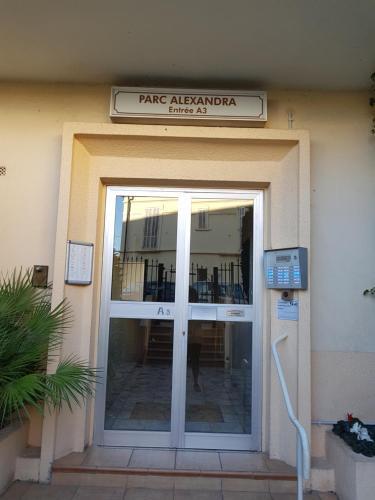 Apartamento Lovely Seaview Flat